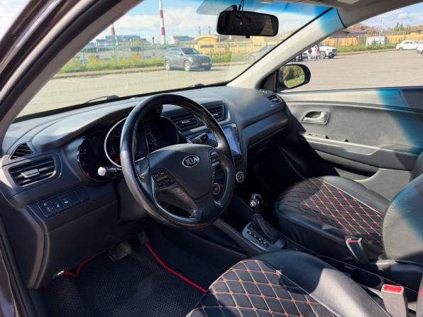 Kia Rio III Рестайлинг с пробегом 2015 года, цена 990 000 рублей, 148589 км, седан, Автокод Объявления
