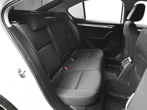 Skoda Octavia III (A7) с пробегом 2016 года, цена 1 220 000 рублей, 262642 км, лифтбек, Автокод Объявления