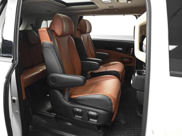 Kia Carnival IV с пробегом 2021 года, цена 3 690 000 рублей, 114257 км, минивэн, Автокод Объявления