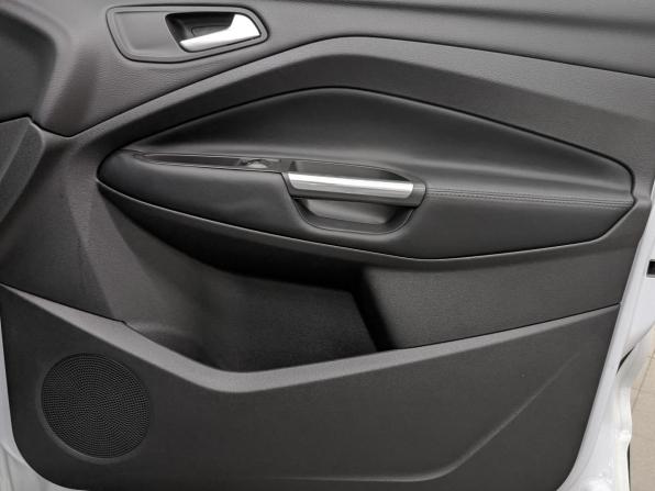 Ford Kuga II Рестайлинг с пробегом 2017 года, цена 1 725 000 рублей, 97619 км, внедорожник, Автокод Объявления
