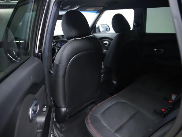 Kia Soul II Рестайлинг с пробегом 2018 года, цена 1 490 000 рублей, 138911 км, хэтчбек, Автокод Объявления