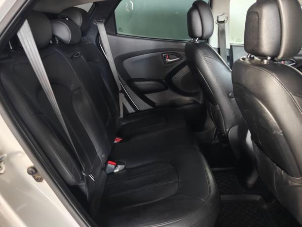 Hyundai ix35 I Рестайлинг с пробегом 2014 года, цена 1 100 000 рублей, 276553 км, внедорожник, Автокод Объявления