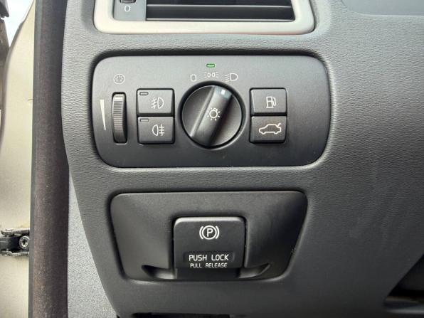 Volvo XC70 II с пробегом 2011 года, цена 1 255 000 рублей, 321000 км, универсал, Автокод Объявления