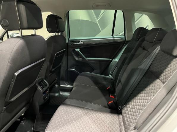 Volkswagen Tiguan II с пробегом 2018 года, цена 2 620 000 рублей, 89533 км, внедорожник, Автокод Объявления