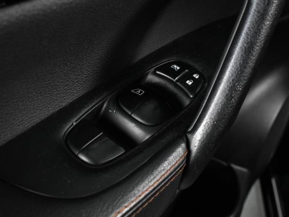Nissan Qashqai II с пробегом 2015 года, цена 1 500 000 рублей, 108266 км, внедорожник, Автокод Объявления