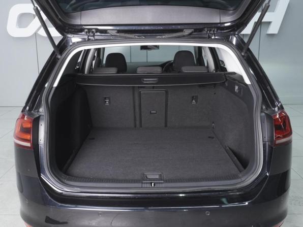 Volkswagen Golf VII с пробегом 2014 года, цена 1 330 000 рублей, 93330 км, универсал, Автокод Объявления