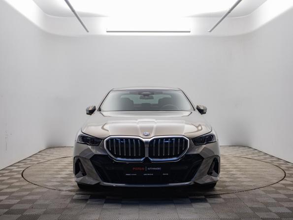 BMW 5 серии VIII (G60/G61/G68) с пробегом 2024 года, цена 7 347 000 рублей, 54240 км, седан, Автокод Объявления