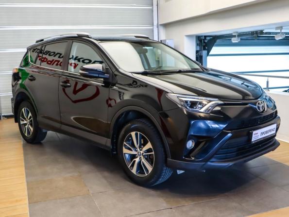 Toyota RAV4 IV (XA40) Рестайлинг с пробегом 2018 года, цена 1 990 000 рублей, 237770 км, внедорожник, Автокод Объявления