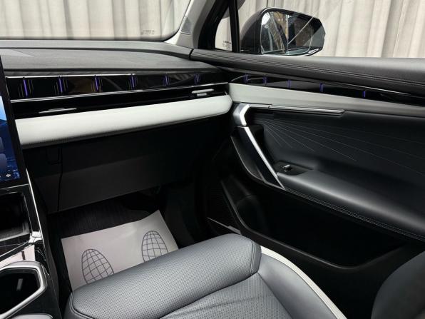 Geely Atlas II с пробегом 2024 года, цена 2 999 000 рублей, 43287 км, внедорожник, Автокод Объявления