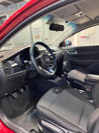 Kia Rio III Рестайлинг с пробегом 2017 года, цена 889 000 рублей, 118931 км, седан, Автокод Объявления