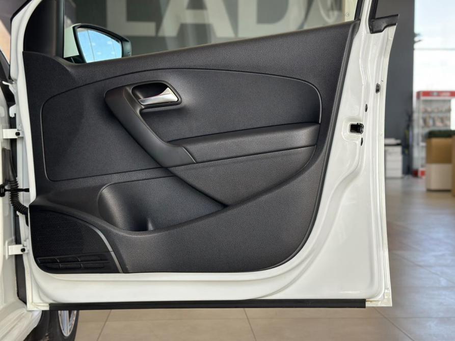 Volkswagen Polo V Рестайлинг Москва  - изображение 16