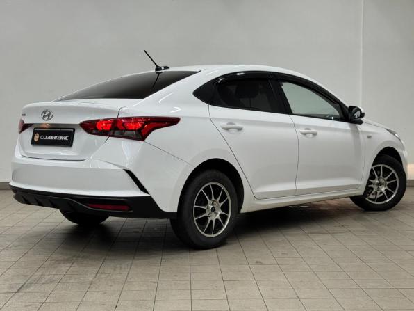 Hyundai Solaris II Рестайлинг с пробегом 2021 года, цена 1 530 000 рублей, 86000 км, седан, Автокод Объявления