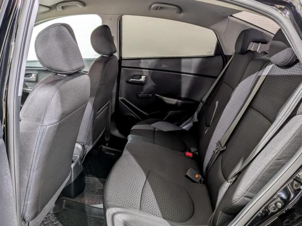 Kia Rio III Рестайлинг с пробегом 2016 года, цена 1 030 000 рублей, 98870 км, седан, Автокод Объявления