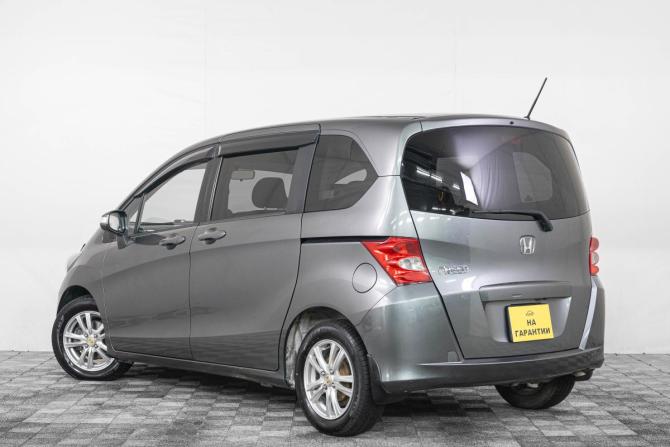 Honda Freed I Рестайлинг с пробегом 2010 года, цена 1 029 000 рублей, 171000 км, компактвэн, Автокод Объявления