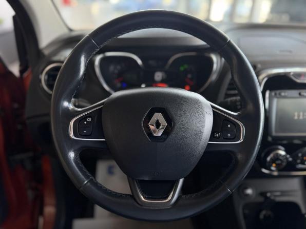 Renault Kaptur I с пробегом 2017 года, цена 1 468 000 рублей, 126810 км, внедорожник, Автокод Объявления