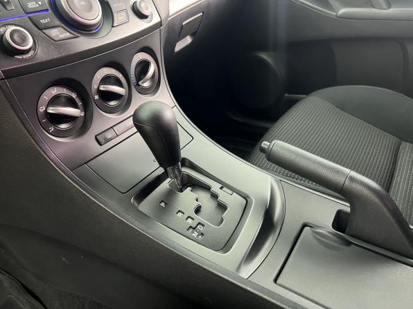 Mazda 3 II (BL) Рестайлинг с пробегом 2011 года, цена 890 000 рублей, 220641 км, седан, Автокод Объявления
