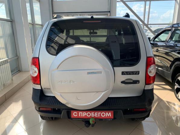 Chevrolet Niva I Рестайлинг с пробегом 2010 года, цена 318 000 рублей, 210000 км, внедорожник, Автокод Объявления