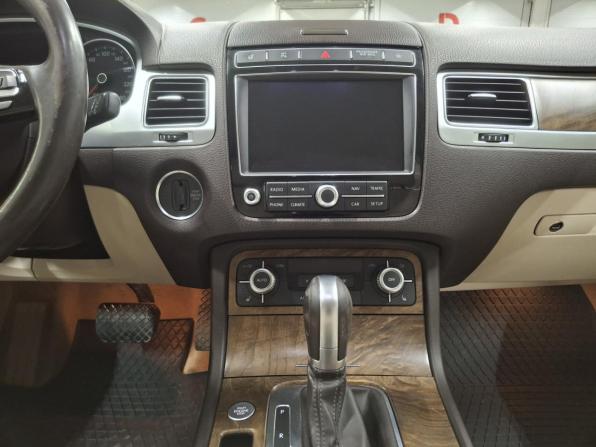 Volkswagen Touareg II Рестайлинг с пробегом 2016 года, цена 2 990 000 рублей, 200671 км, внедорожник, Автокод Объявления