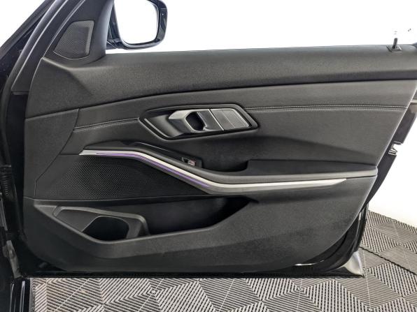 BMW 3 серии VII (G2x) с пробегом 2021 года, цена 3 700 000 рублей, 67810 км, универсал, Автокод Объявления