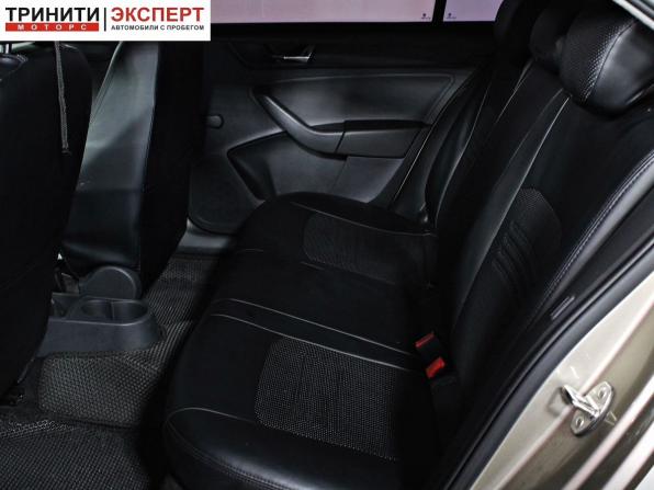 Skoda Rapid I Рестайлинг с пробегом 2017 года, цена 1 047 000 рублей, 203814 км, лифтбек, Автокод Объявления