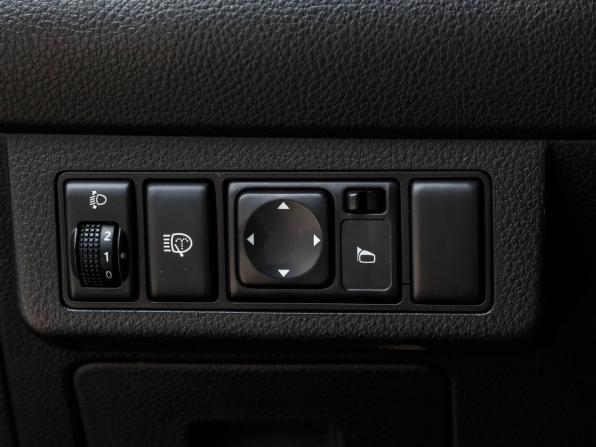 Nissan Tiida I с пробегом 2010 года, цена 650 000 рублей, 185749 км, седан, Автокод Объявления