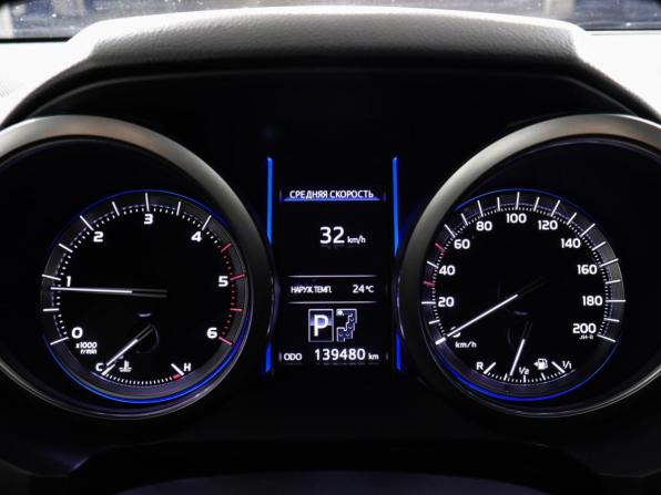 Toyota Land Cruiser Prado 150 Series Рестайлинг 1 с пробегом 2017 года, цена 4 097 000 рублей, 139357 км, внедорожник, Автокод Объявления