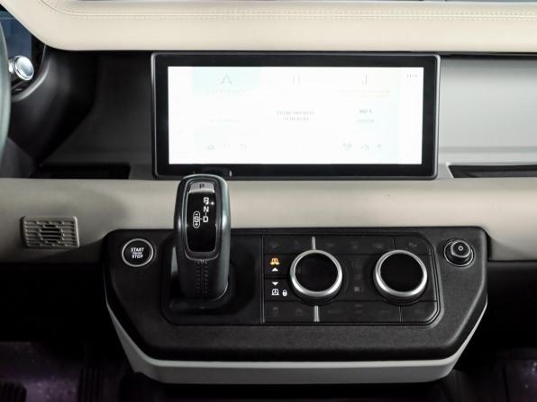 Land Rover Defender II с пробегом 2021 года, цена 4 400 000 рублей, 105977 км, внедорожник, Автокод Объявления