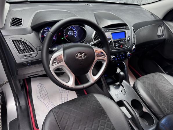 Hyundai ix35 I с пробегом 2011 года, цена 1 200 000 рублей, 232722 км, внедорожник, Автокод Объявления