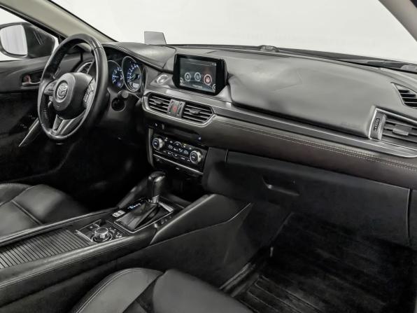 Mazda 6 III (GJ) Рестайлинг с пробегом 2015 года, цена 1 715 000 рублей, 162037 км, седан, Автокод Объявления