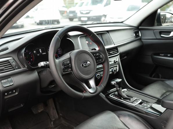 Kia Optima IV Рестайлинг с пробегом 2018 года, цена 1 449 000 рублей, 147268 км, седан, Автокод Объявления