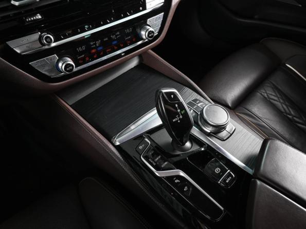 BMW 5 серии VII (G30/G31/G38) Рестайлинг с пробегом 2020 года, цена 5 199 000 рублей, 116674 км, седан, Автокод Объявления