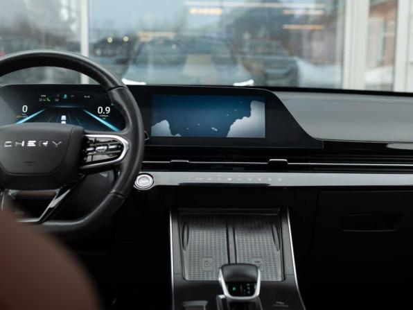 Omoda C5 I с пробегом 2022 года, цена 1 655 000 рублей, 45565 км, внедорожник, Автокод Объявления