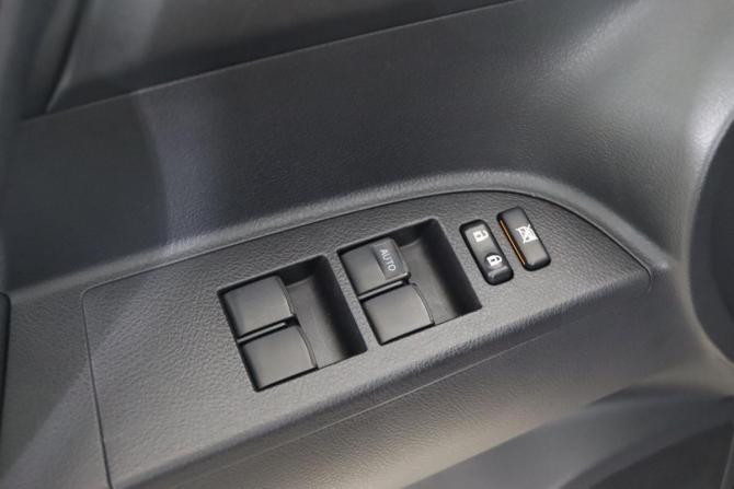 Toyota Highlander II (XU40) Рестайлинг с пробегом 2012 года, цена 1 689 990 рублей, 303192 км, внедорожник, Автокод Объявления