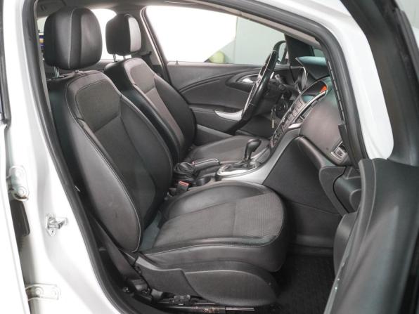 Opel Astra J с пробегом 2012 года, цена 874 000 рублей, 142554 км, хэтчбек, Автокод Объявления