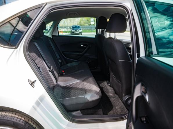 Volkswagen Polo V Рестайлинг с пробегом 2018 года, цена 1 320 000 рублей, 157321 км, седан, Автокод Объявления