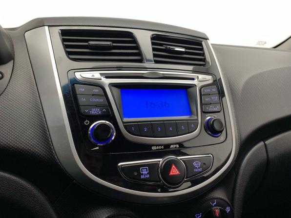 Hyundai Solaris I с пробегом 2011 года, цена 529 000 рублей, 207605 км, седан, Автокод Объявления