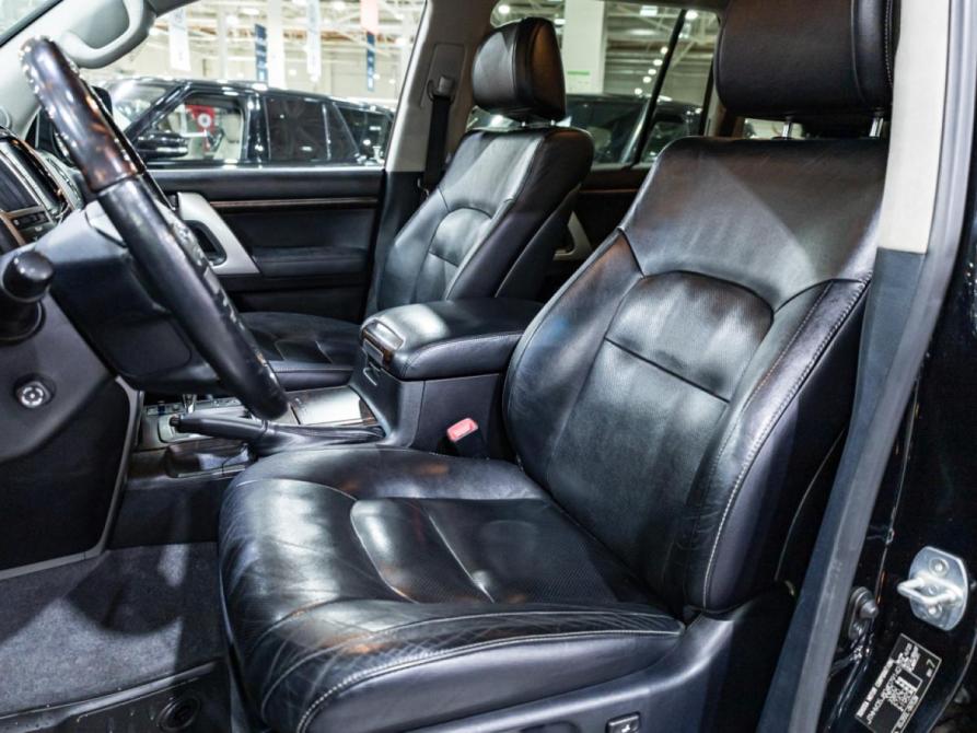Toyota Land Cruiser 200 Series Рестайлинг 1 Санкт-Петербург  - изображение 14