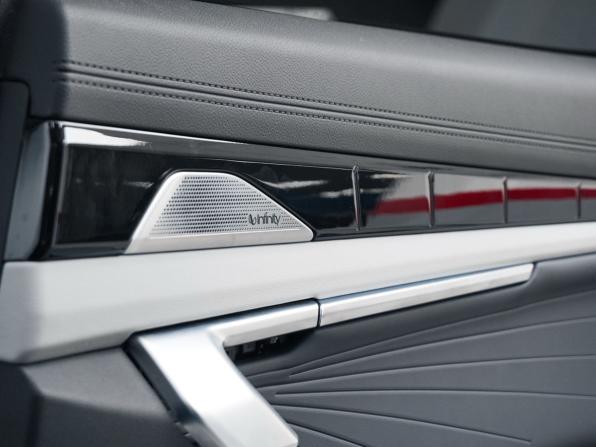 Geely Atlas II с пробегом 2024 года, цена 3 127 850 рублей, 28500 км, внедорожник, Автокод Объявления