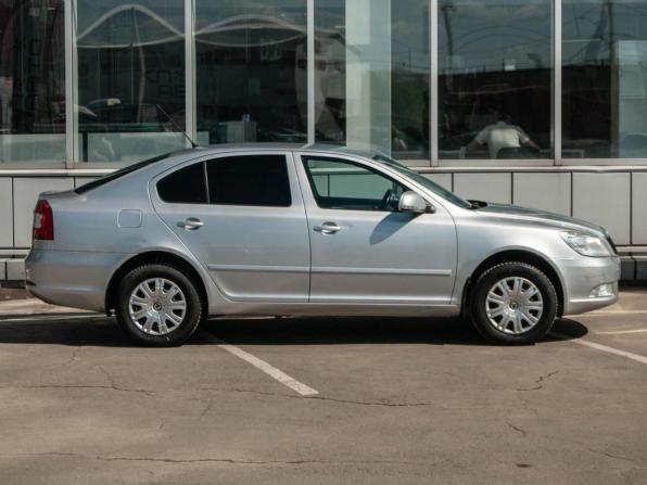 Skoda Octavia II (A5) Рестайлинг с пробегом 2011 года, цена 790 000 рублей, 256179 км, лифтбек, Автокод Объявления