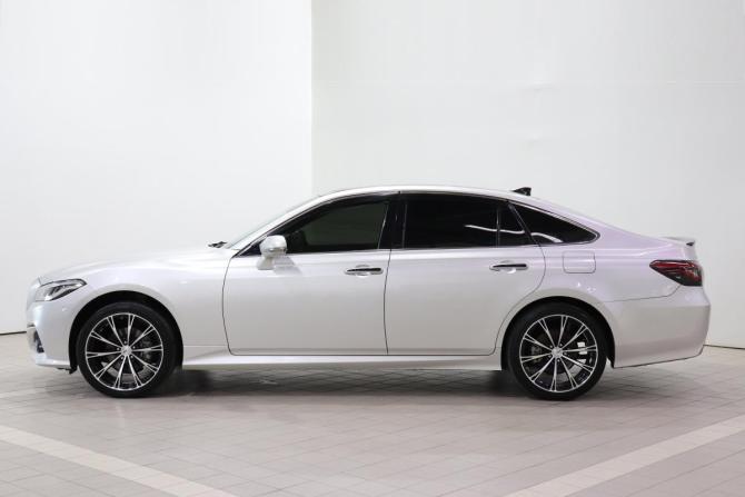 Toyota Crown XV (S220) с пробегом 2019 года, цена 2 900 000 рублей, 120842 км, седан, Автокод Объявления
