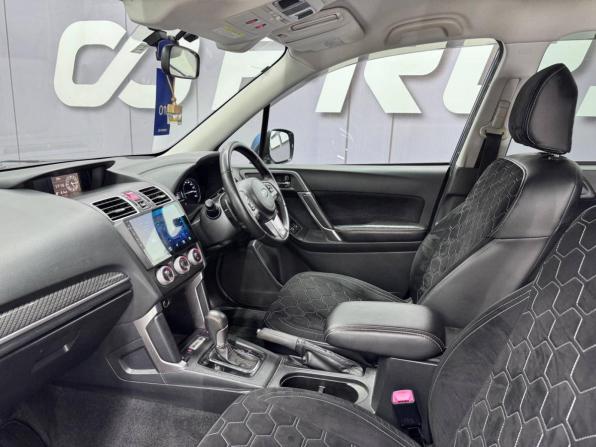 Subaru Forester V с пробегом 2018 года, цена 2 429 000 рублей, 177000 км, внедорожник, Автокод Объявления