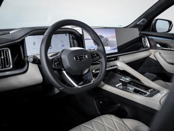 Geely Monjaro I Рестайлинг 2 с пробегом 2025 года, цена 4 099 999 рублей, 2340 км, внедорожник, Автокод Объявления