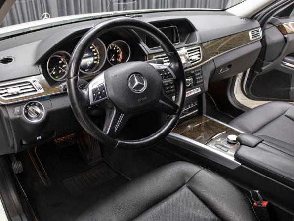 Mercedes-Benz E-Класс IV (W212 S212 C207) Рестайлинг с пробегом 2013 года, цена 1 890 000 рублей, 227753 км, седан, Автокод Объявления
