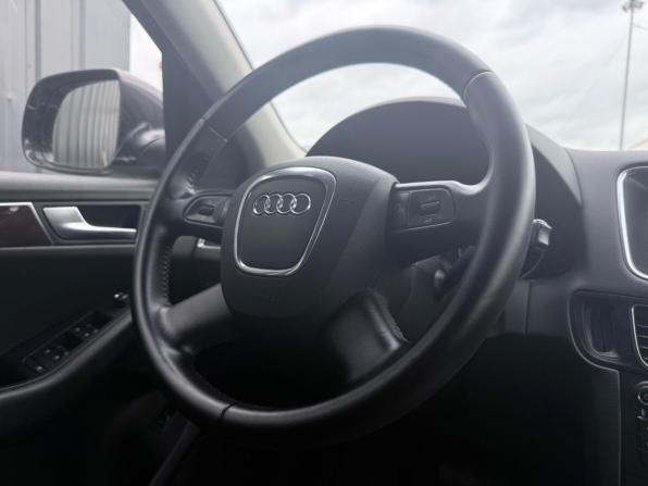 Audi Q5 I (8R) с пробегом 2009 года, цена 1 379 000 рублей, 145000 км, внедорожник, Автокод Объявления