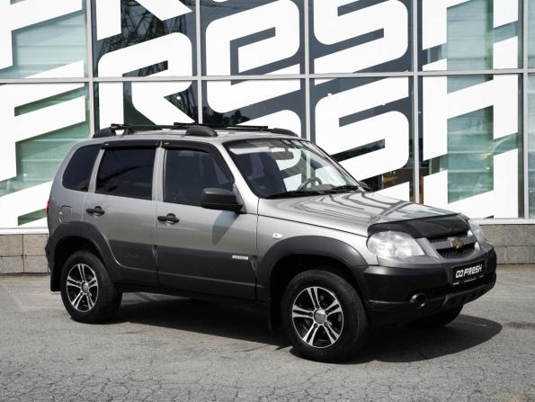 Chevrolet Niva I Рестайлинг с пробегом 2017 года, цена 685 000 рублей, 106389 км, внедорожник, Автокод Объявления