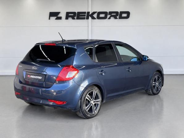 Kia Ceed I Рестайлинг с пробегом 2010 года, цена 459 000 рублей, 295754 км, хэтчбек, Автокод Объявления