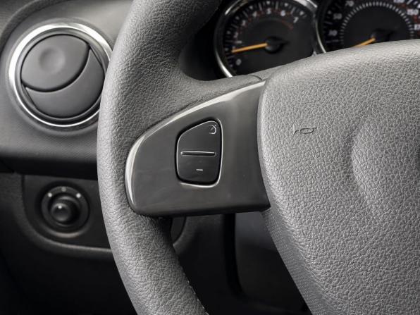 Renault Sandero II с пробегом 2015 года, цена 877 000 рублей, 118000 км, хэтчбек, Автокод Объявления