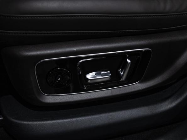 Li Auto (Lixiang) L9 I с пробегом 2023 года, цена 5 749 000 рублей, 68400 км, внедорожник, Автокод Объявления