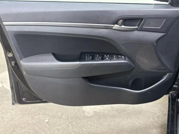 Hyundai Elantra VI (AD) с пробегом 2017 года, цена 1 429 000 рублей, 115000 км, седан, Автокод Объявления