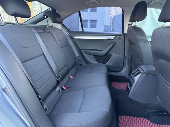 Skoda Octavia III (A7) с пробегом 2015 года, цена 895 000 рублей, 358040 км, лифтбек, Автокод Объявления